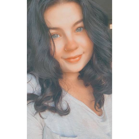 Meet your Posher, Kelsi - Picture 1 of 1